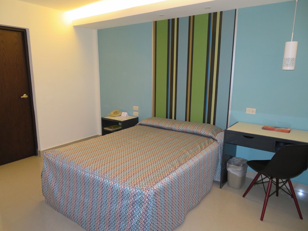 Standard Room, 1 Double Bed - Photo 5