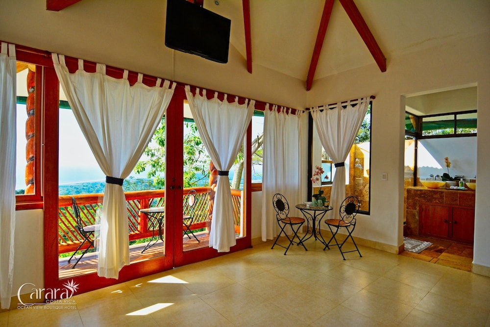 Panoramic Suite, 2 Queen Beds, Ocean View