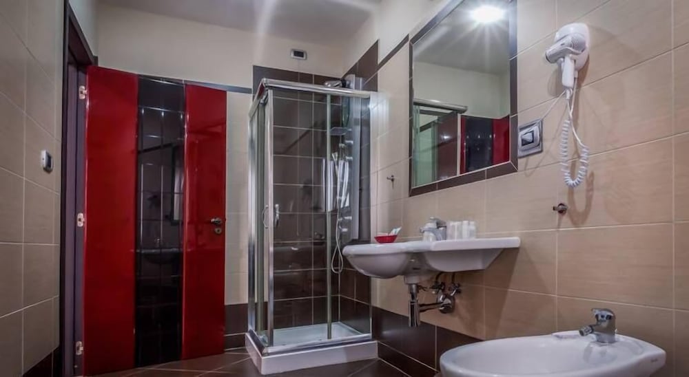 Comfort Triple Room, 1 Bedroom, Non Smoking, Ensuite - Photo 4