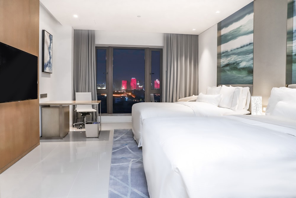 Basic Room, 2 Double Beds, City View - Photo 2