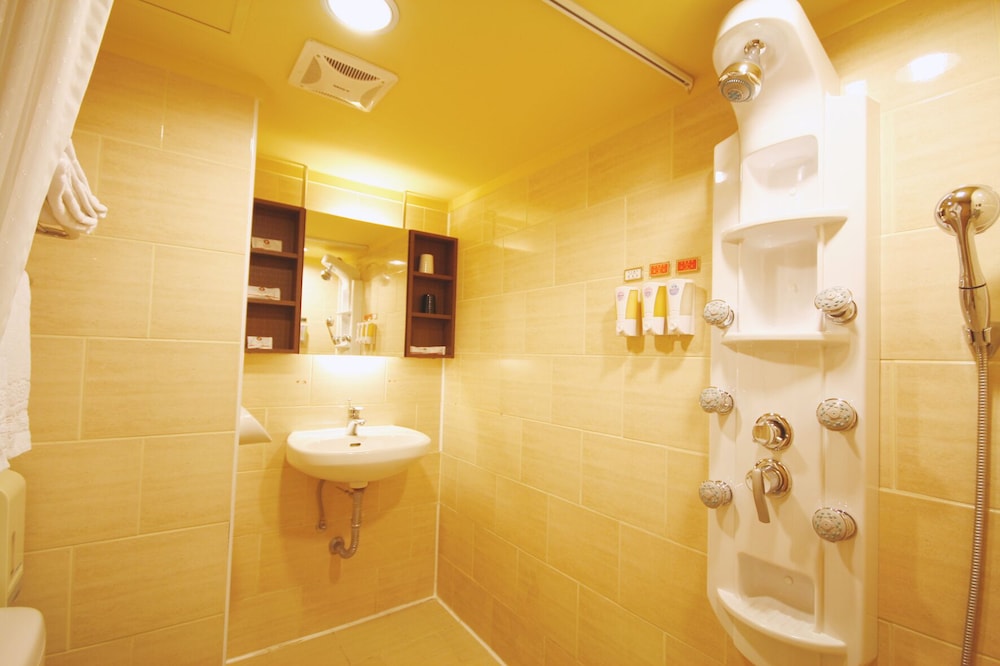 Economy Room photo 2