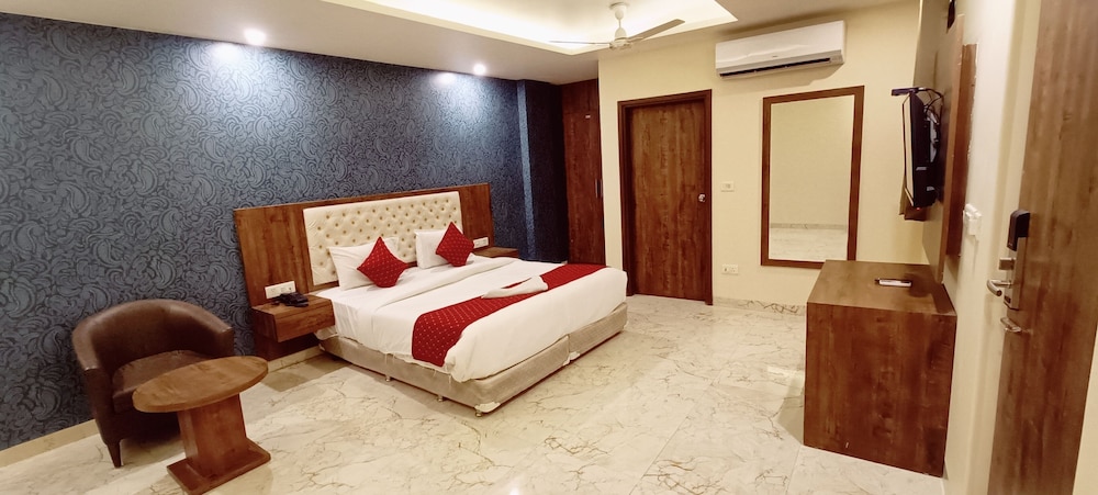 Executive Double Room, 1 King Bed — the supplier's photographs — photo 2