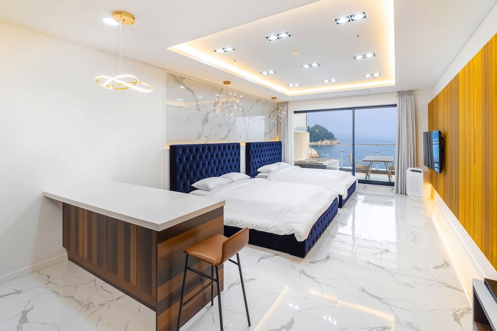Family Ocean Spa - Photo 1