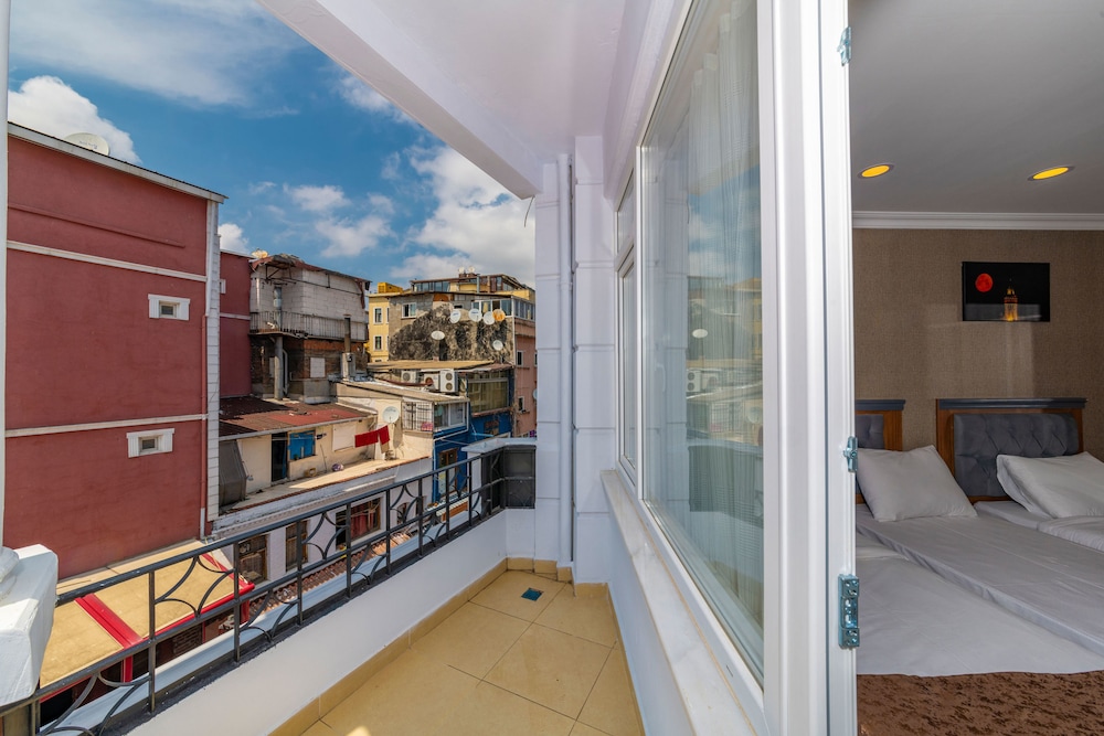 Standard Double Room, Balcony photo 1