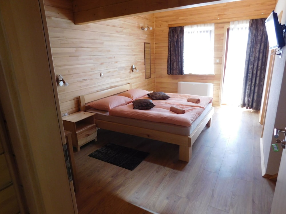 Deluxe Room, 1 Bedroom photo 1