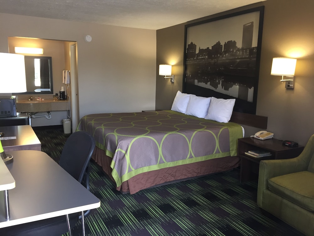 Business Room, 1 King Bed, Non Smoking - Photo 2