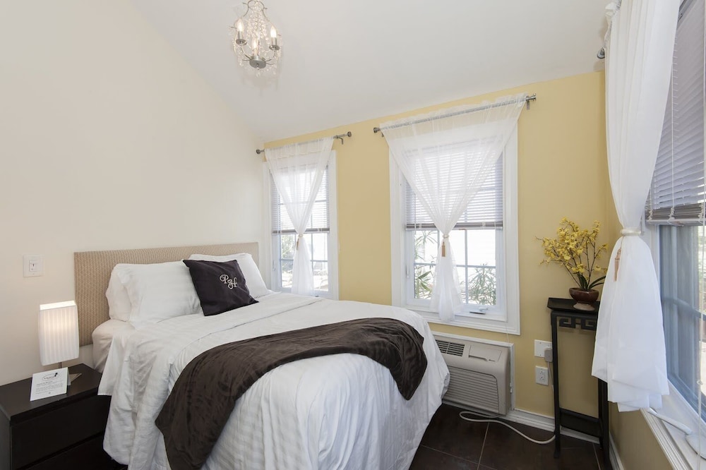 Coastal Cottage photo 2