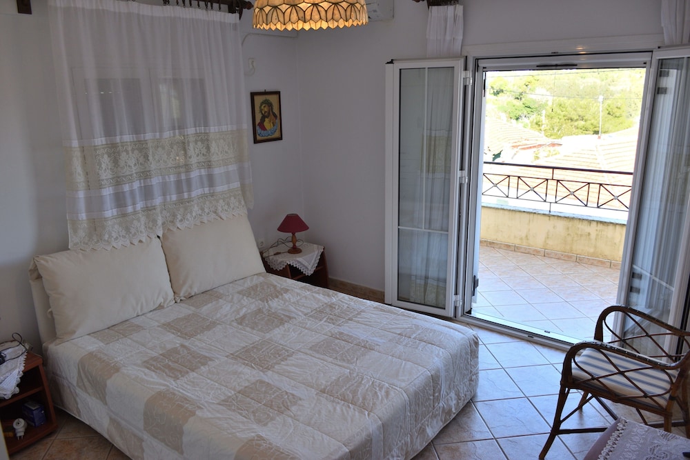 House, 2 Bedrooms