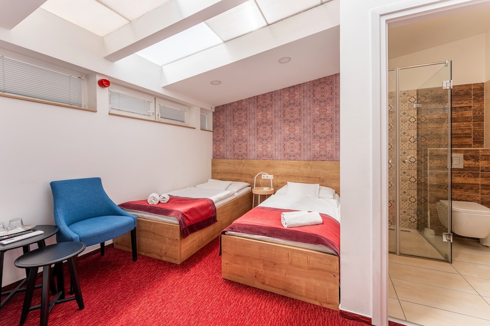 Standard Twin Room, Courtyard View photo 2