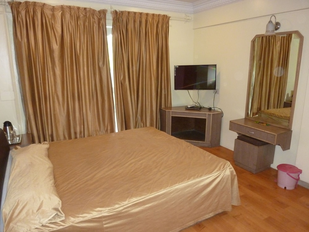 Deluxe Room (With AC) - Photo 2