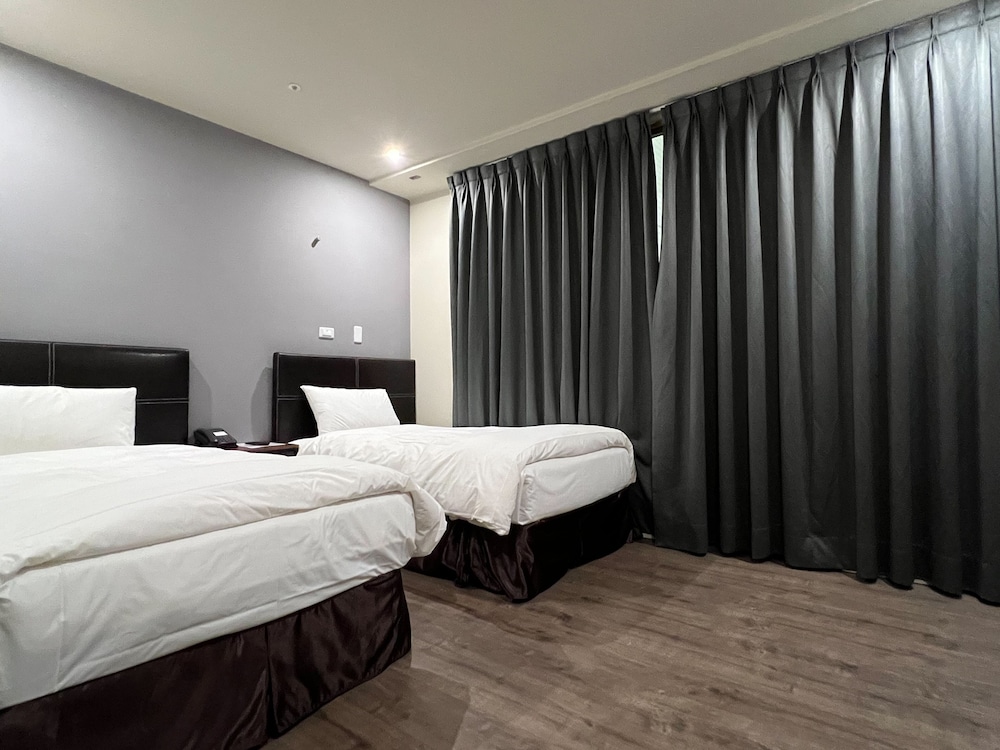 Family Apartment photo 2