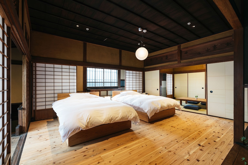Standard Room, 2 Bedrooms, Non Smoking (USUI, 101)