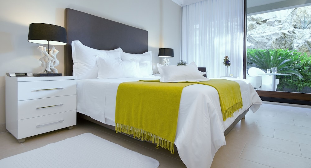 Basic Double Room, Terrace, Ground Floor - Photo 1