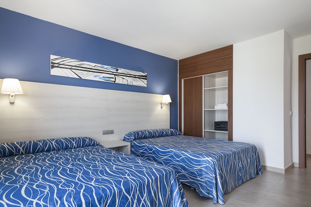 Apartment, 2 Bedrooms (4 adults + 1 child) photo 2