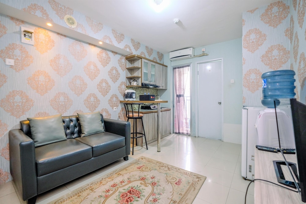 Family Apartment, 2 Bedrooms, Sea View photo 3