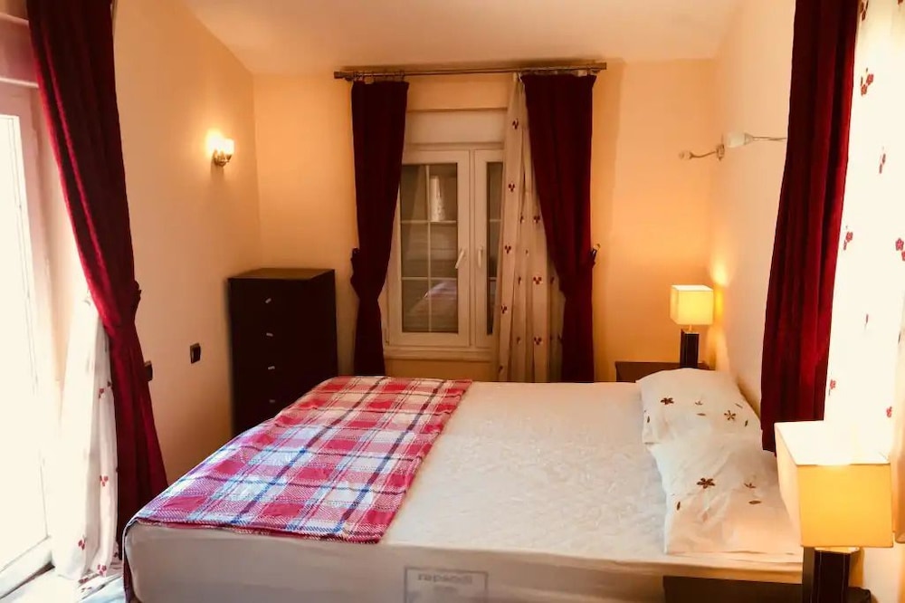 Villa photo 1