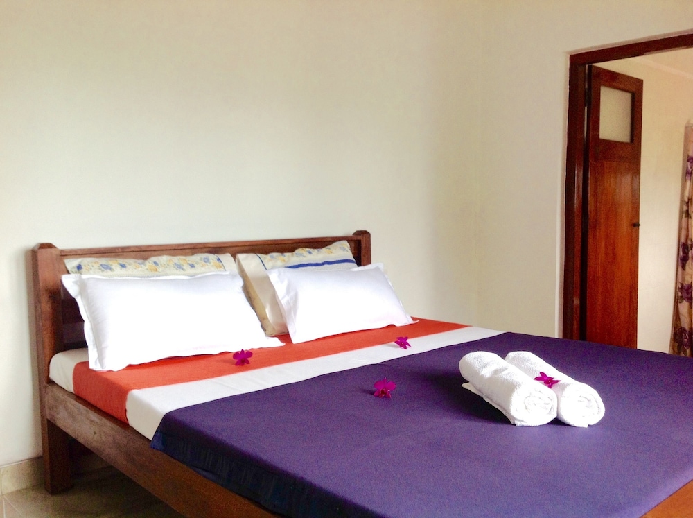 Standard Room, Mountain View (With Ac) photo 3