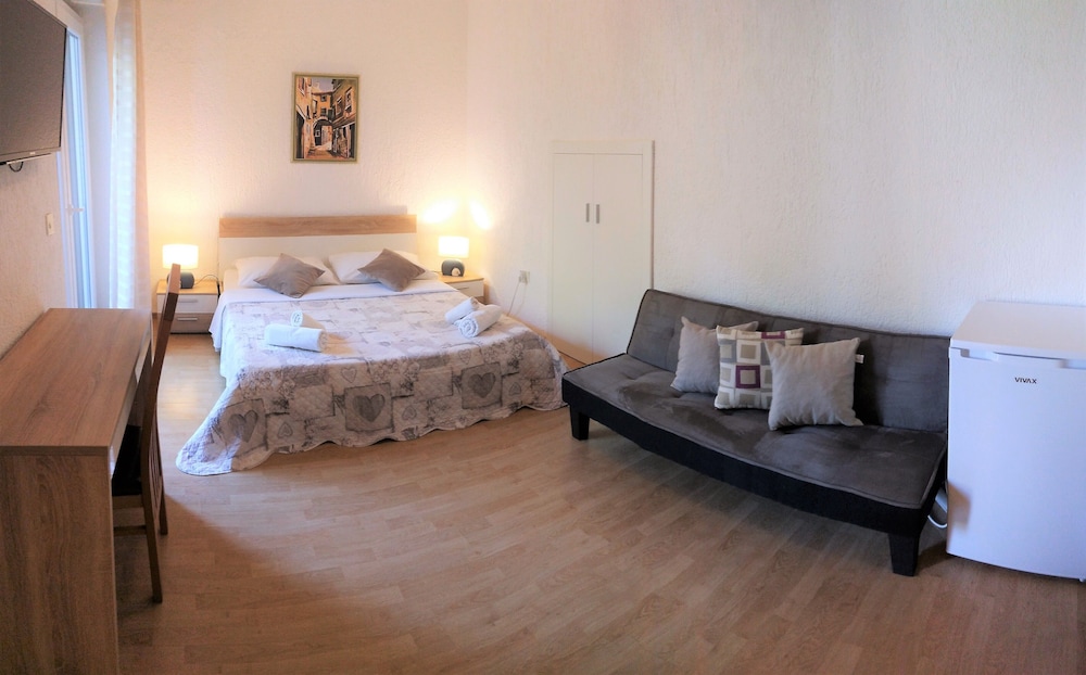 Standard Room photo 1