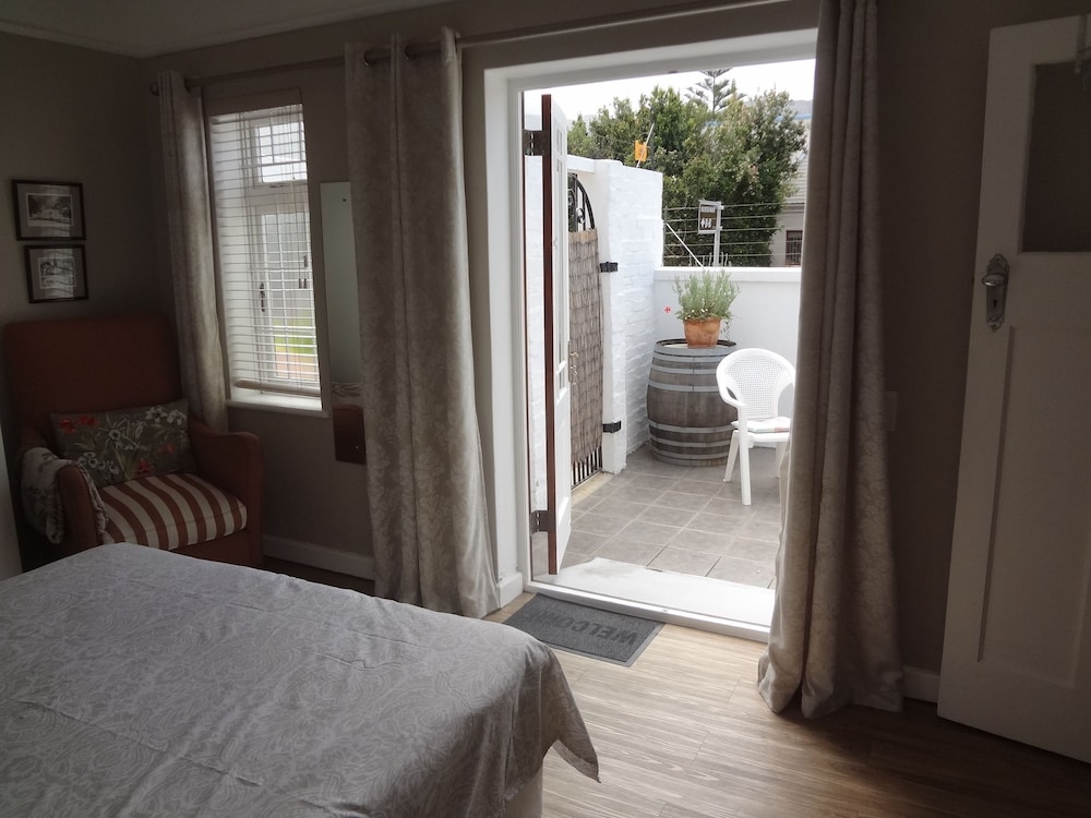Terrace Room photo 2