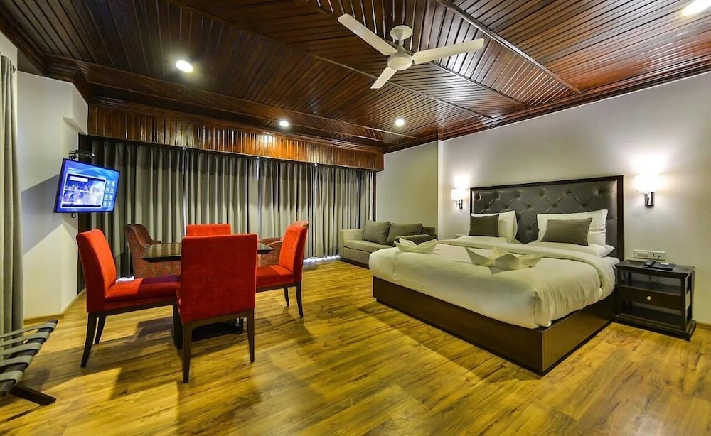 Superior Triple Room