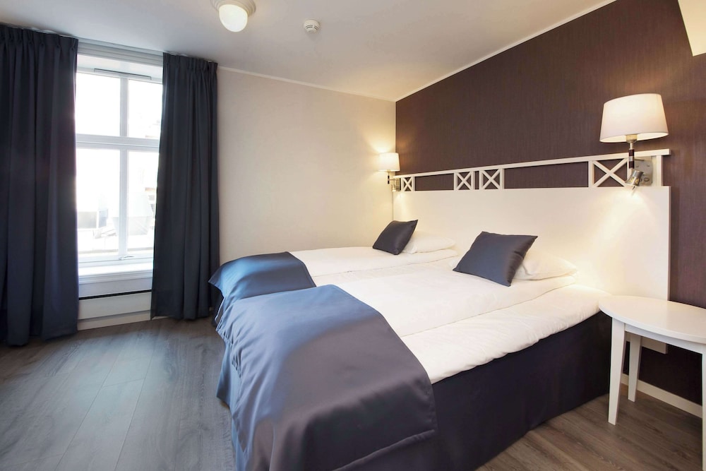 Superior Room, 2 Twin Beds, Non Smoking - Photo 8