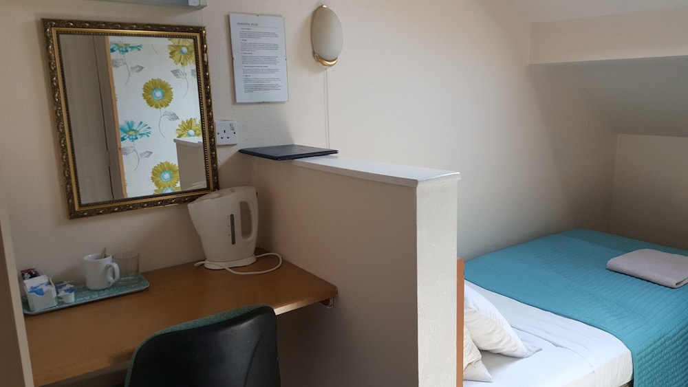 Add a photo Economy Single Room, 1Single Bed, Ensuite (Single bed - 206) photo 2
