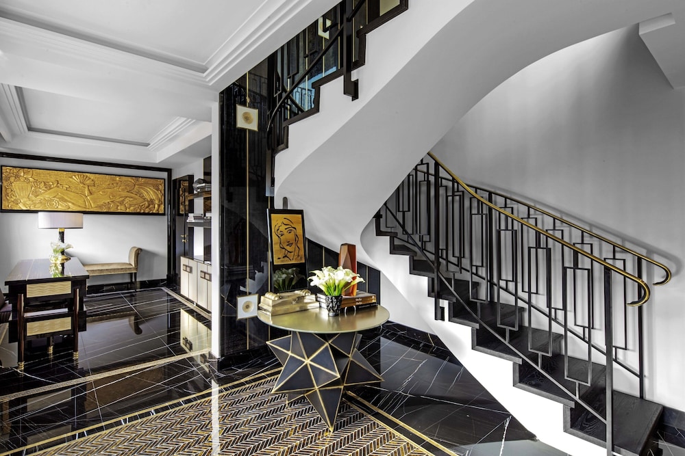 Prince de Galles, a Luxury Collection hotel, Paris other photo