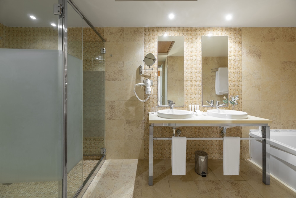 Junior Suite, Sea View (Single use) - Photo 5