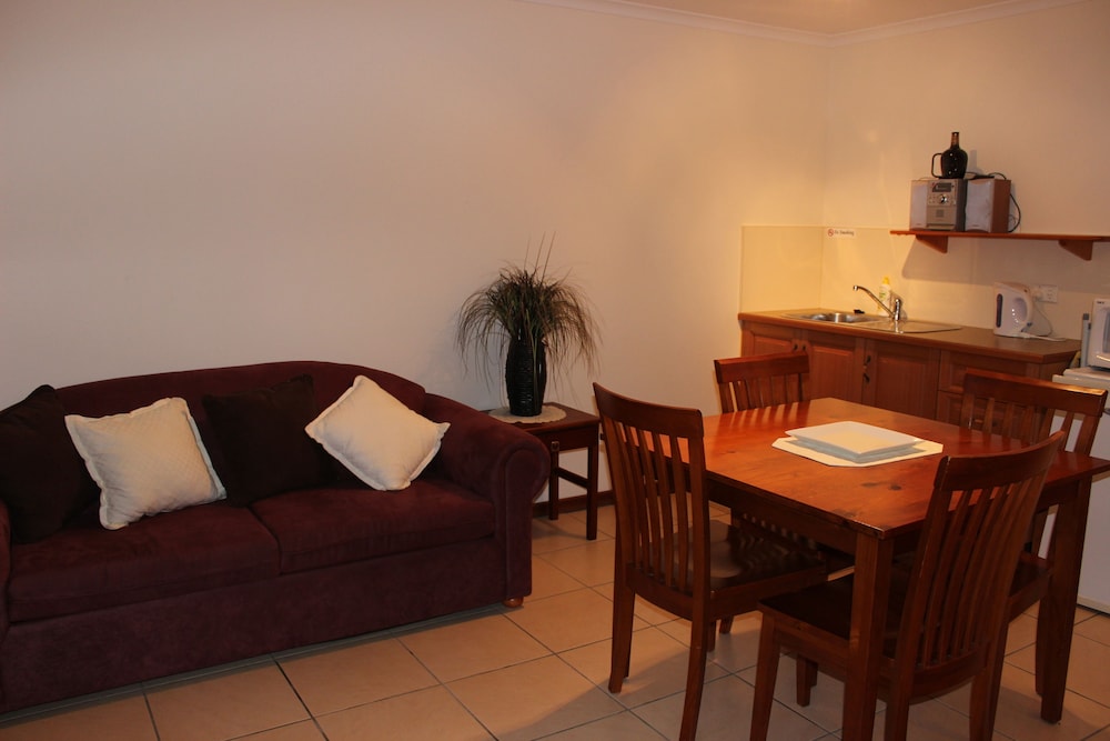 Hill Top Villa photo 2