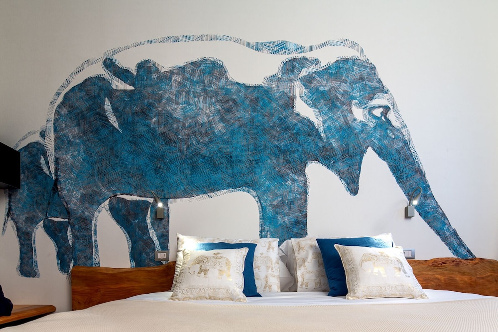 Suite (Passaggio in India) photo 1