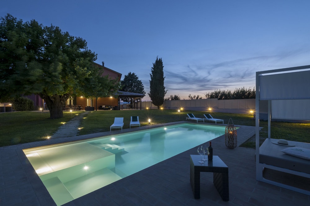 Villa, Smoking