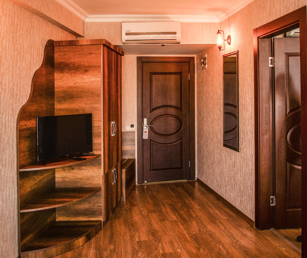 Suite photo 1