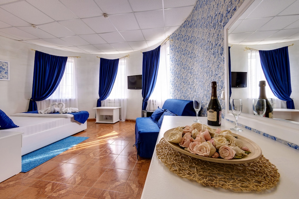 Room photo 2