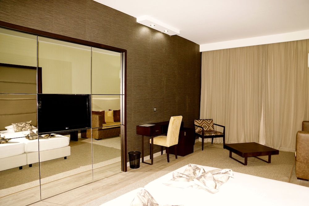 Business Double Room photo 2