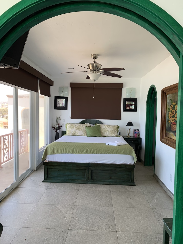 Premier Condo, 1 Bedroom