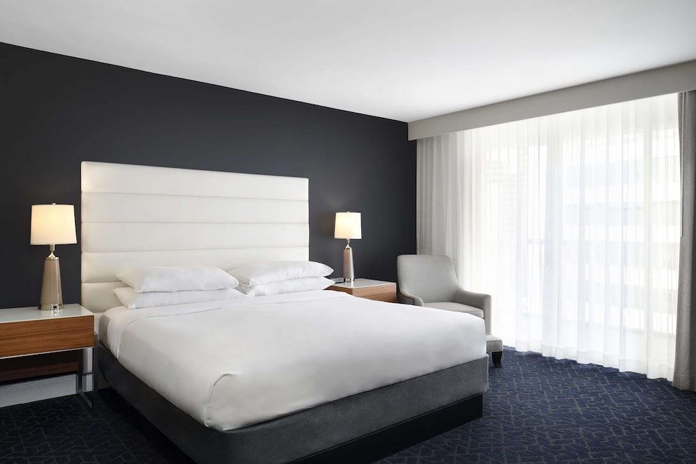 Grand Suite, 1 Bedroom - Photo 3