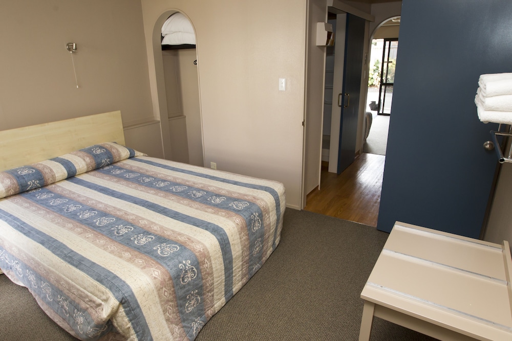 Apartment, 2 Queen Beds photo 1