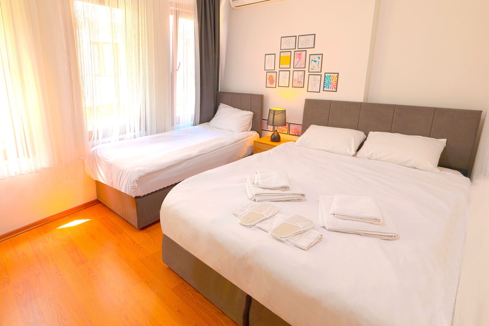 Triple Room, City View photo 1