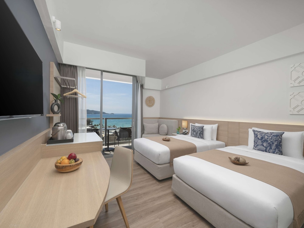 Deluxe Room, 2 Twin Beds, Balcony, Sea View - Photo 1