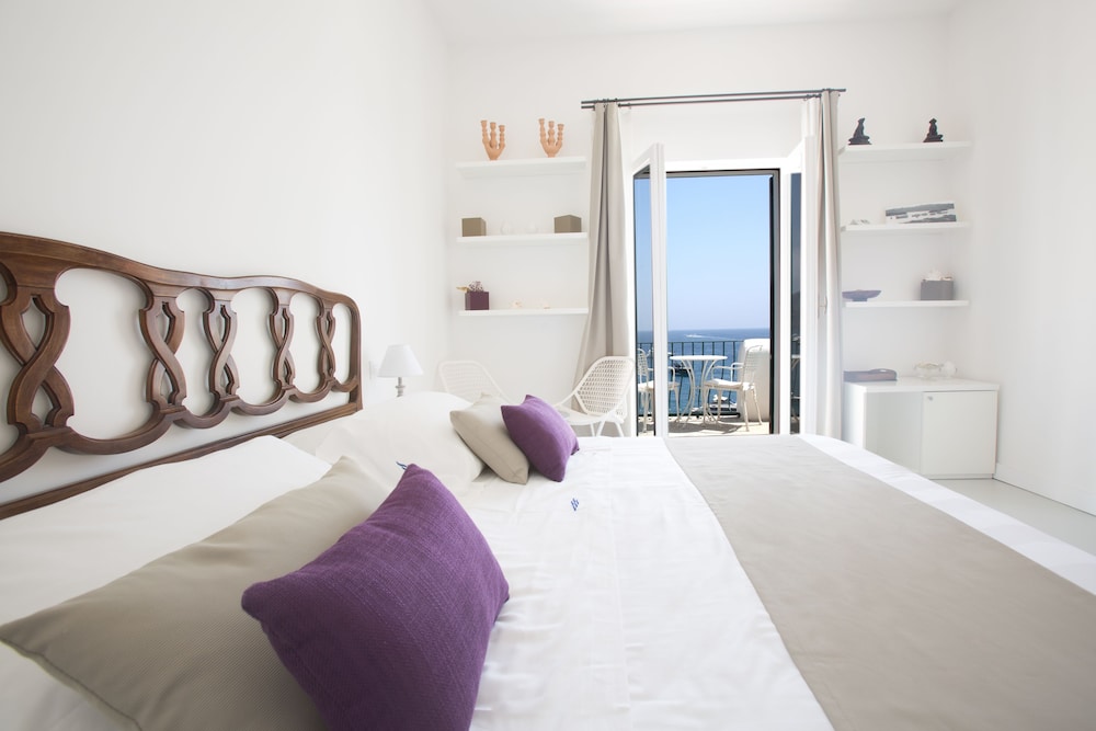Deluxe Double Room - Photo 3