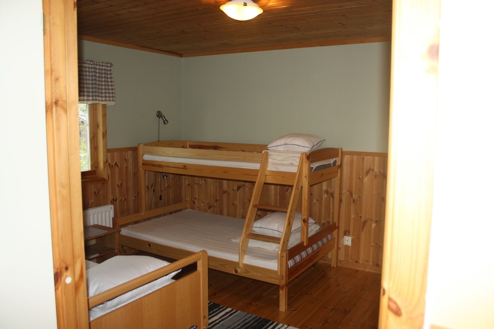 Classic Cabin, 1 Bedroom, Private Bathroom, Lake View photo 3