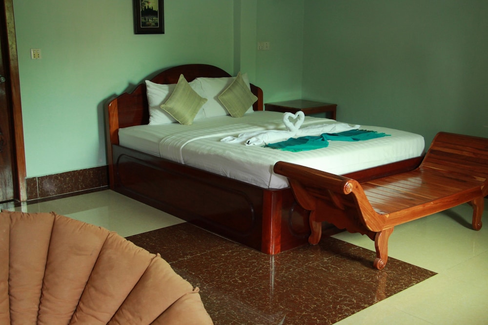 Deluxe Room, 1 Bedroom, Non Smoking photo 3