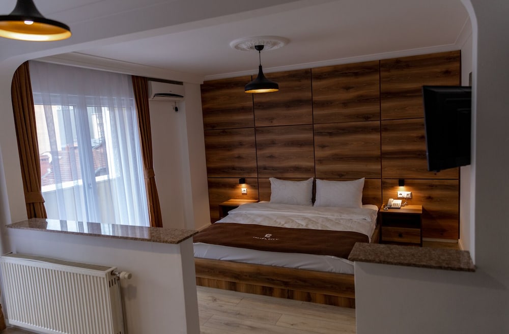 Deluxe Double Room photo 2