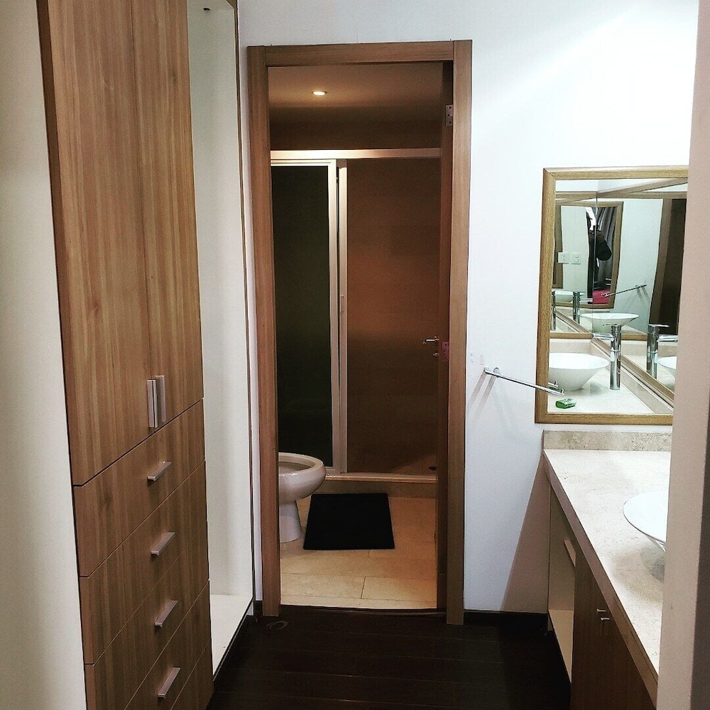 Luxury Suite photo 2