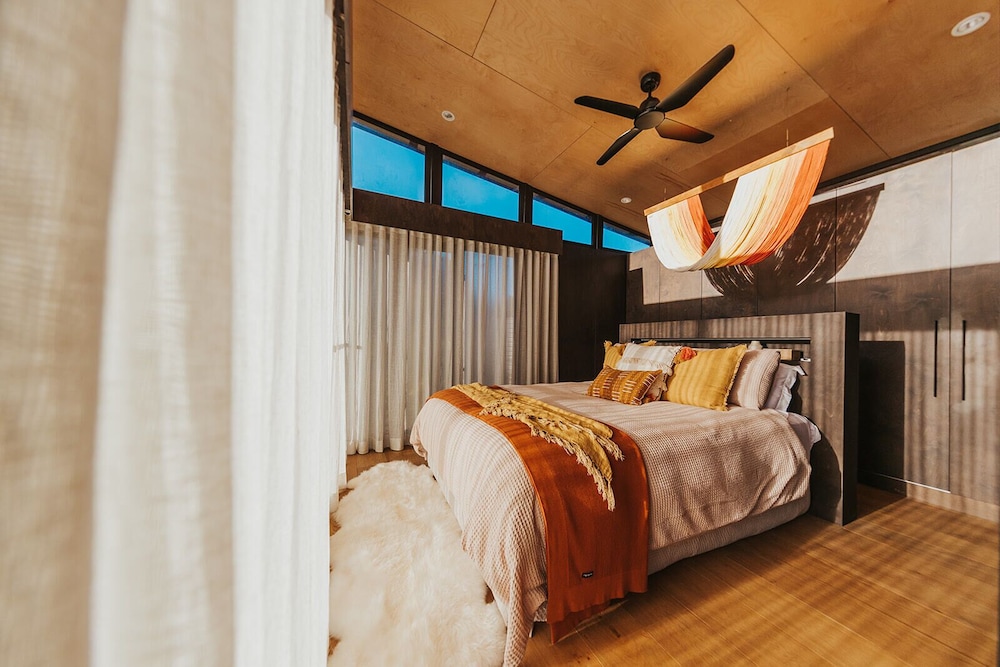 Luxury Villa, 1 Queen Bed with Sofa bed photo 1
