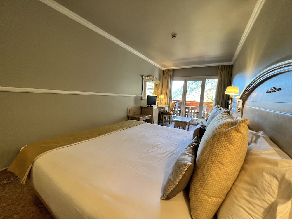 Signature Double or Twin Room photo 2