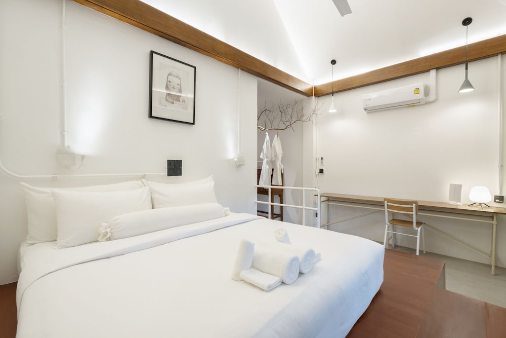 Three-Bedroom Pool Villa - Photo 39