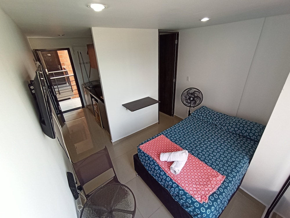 Basic Studio Suite, Multiple Beds, Balcony, City View