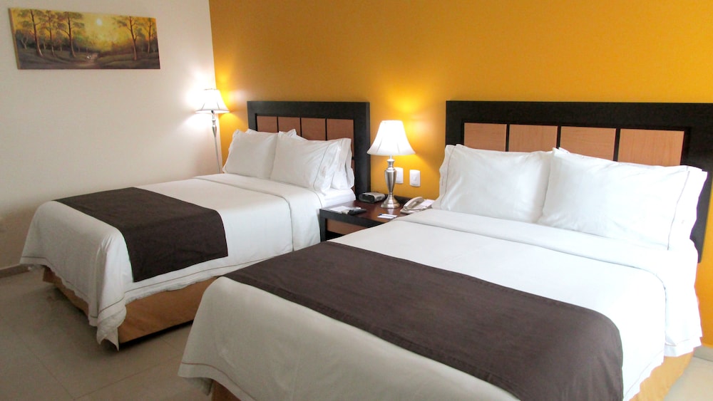 Standard Room, 2 Double Beds