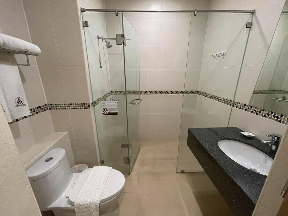 Standard Double or Twin Room, Non Smoking, Garden View - Photo 8
